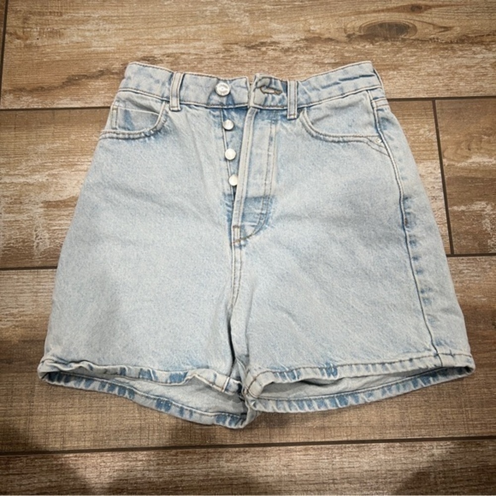 Zara | Button Fly Light Wash Denim Shorts